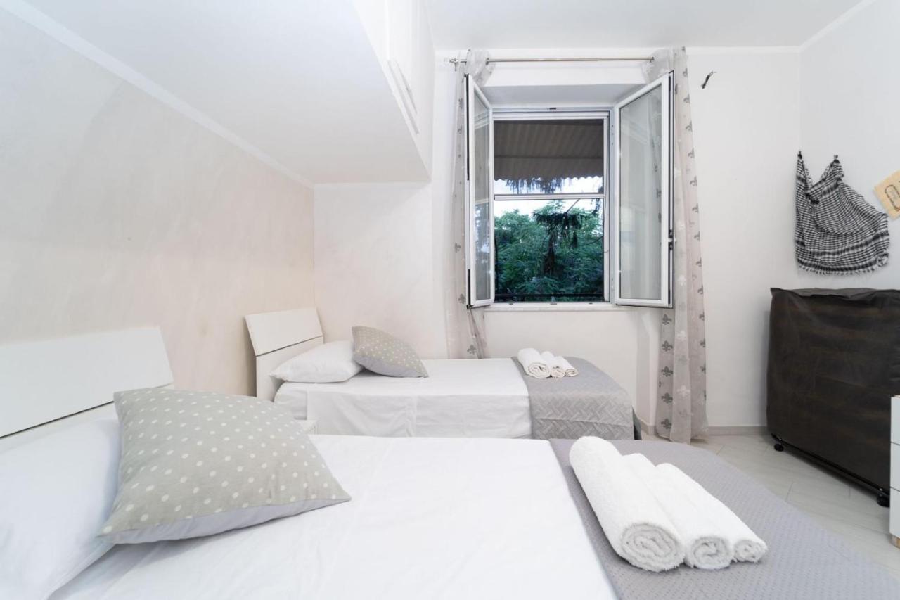 Apartamento Casa Dea Napoli Exterior foto